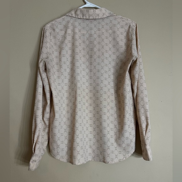 Women’s Mango monogram printed cream button down flowy shirt size 4 - Picture 4 of 8